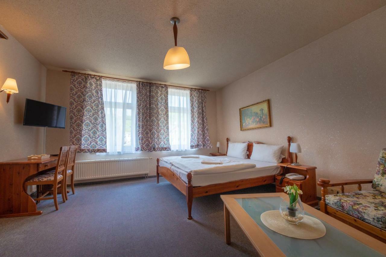 Haus Schlematal Hotel Und Restaurant Bad Schlema Luaran gambar