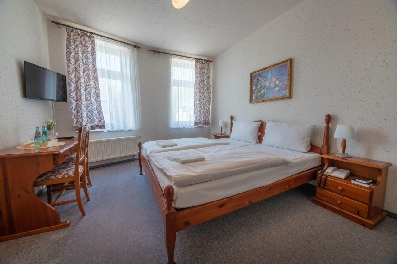 Haus Schlematal Hotel Und Restaurant Bad Schlema Luaran gambar
